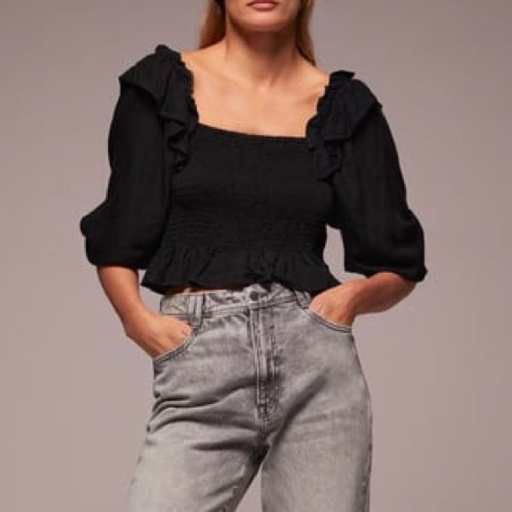 🚫SOLD🚫ZARA black crop top blouse